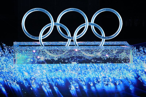 2022北京冬奥会开幕式的奥运冰五环有多重？(张艺谋：奥运冰五环重达3吨)