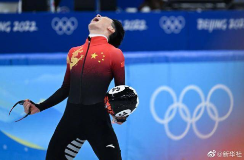 2022北京冬奥会上的激情庆祝瞬间 总有一张让无数人感到兴奋