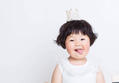 三四岁女孩齐刘海短发还能这样梳,甜美可爱不用打理,妈妈超省心 三四岁女孩齐刘海短发还能这样梳,甜美可爱不用打理,妈妈超省心